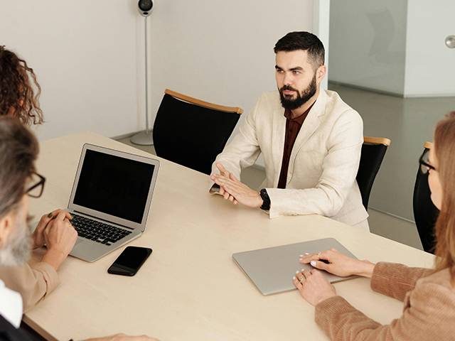 kadry-i-place-asbusiness